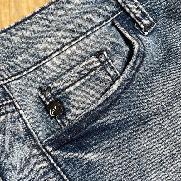 KanCan Skinny Jeans 26/fits like 27 - Picture 4 of 7